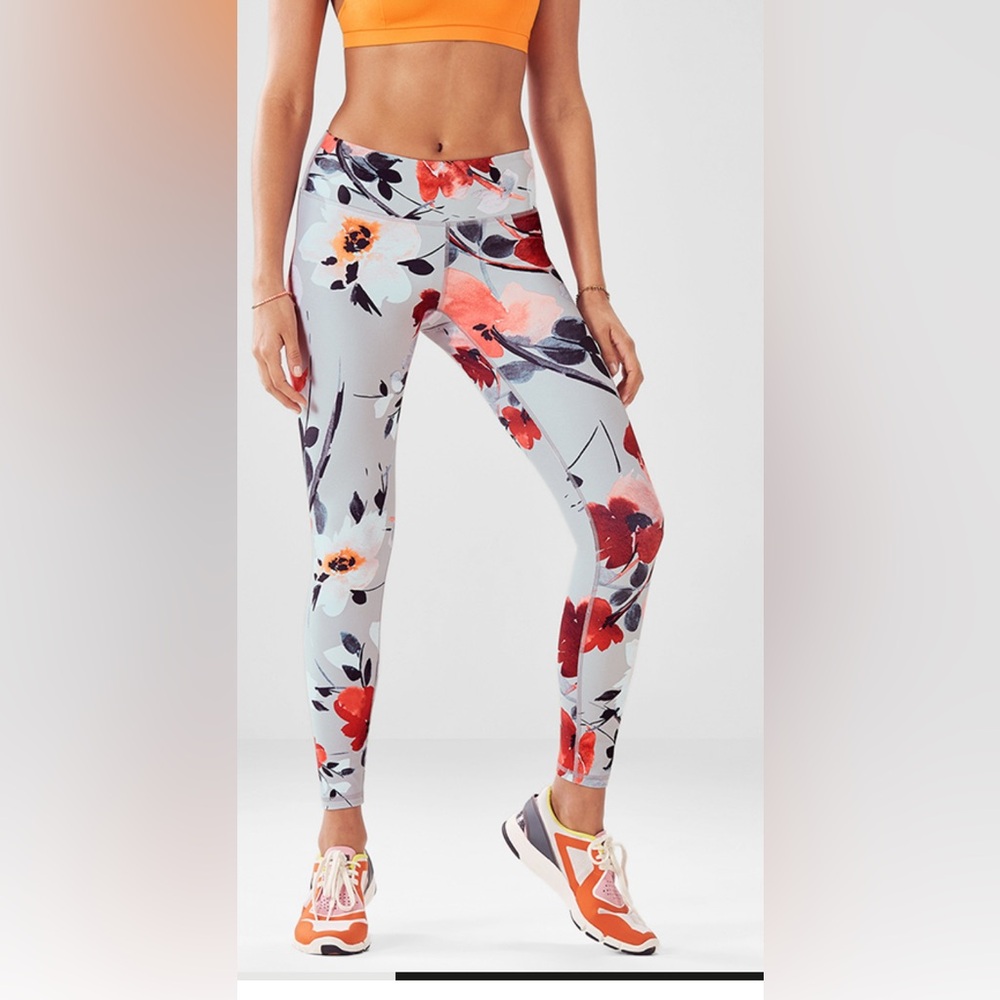 NWT Fabletics Define PowerHold High-Waisted Leggings Bountiful Floral Print sz L